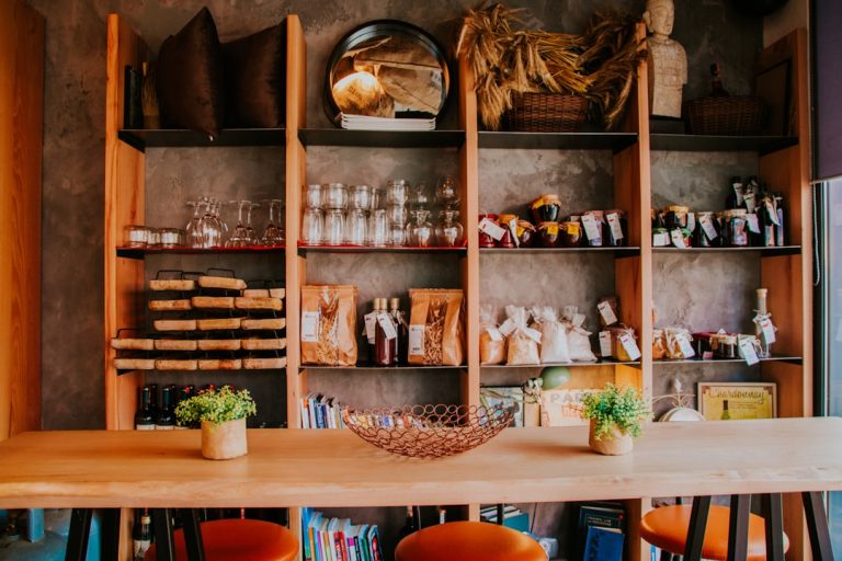 Eco-Friendly Home Decor: Bringing Sustainability Into Your Space